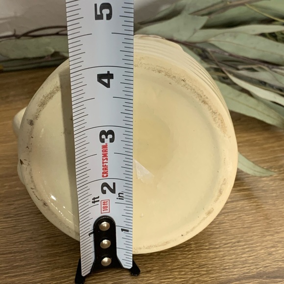 Vintage Bee Skep Hive Shaped Pitcher Small Vase - Picture 7 of 8